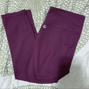 Midrise Purelux Capris Maroon Blackberry Fabletics